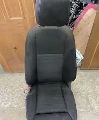 Mercedes-Benz GLC C253 Front passenger seat 