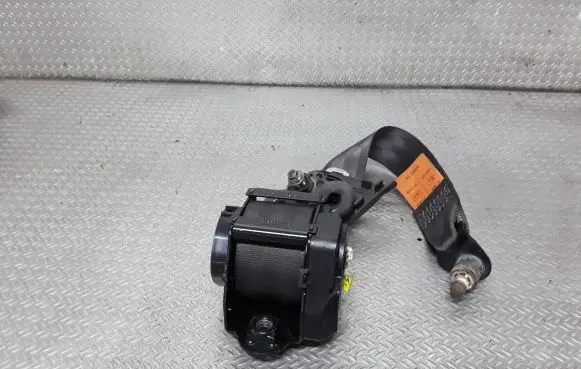 Chevrolet Captiva Rear seatbelt 
