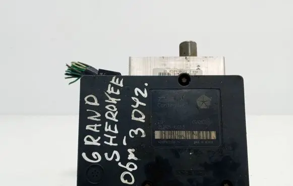 Jeep Grand Cherokee (WK) ABS Pump 00009332D1 25092543033 ZNR5E02M71