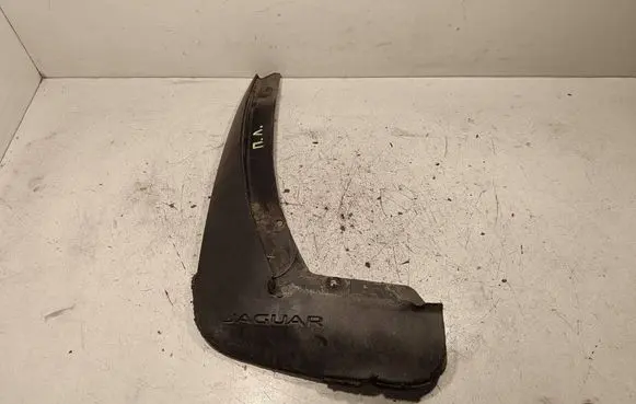 Jaguar XE Front mudguard 