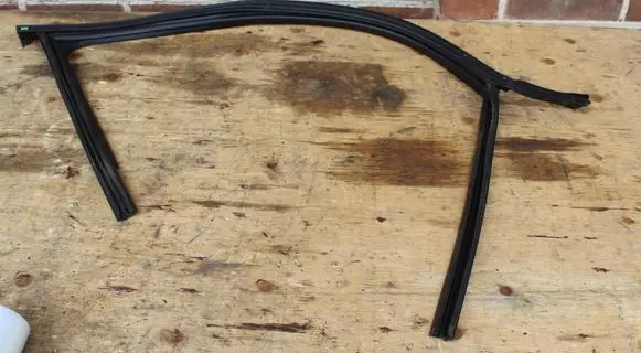 Audi A4 S4 B9 Rubber seal front door (on door) 8W0837432