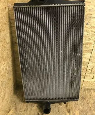 Volvo V70 Intercooler radiator