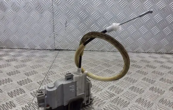 Fiat Bravo Front door lock 