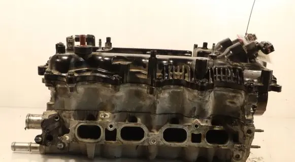 Toyota Auris 150 Engine head 