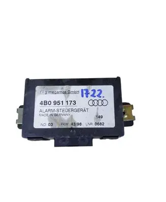Audi A6 S6 C5 4B Alarm control unit/module 4B0951173