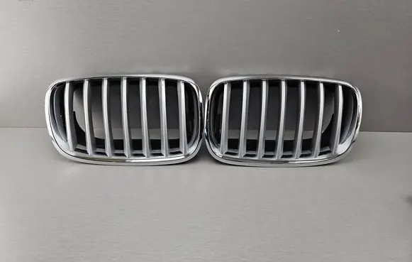 BMW X5 E70 Front bumper upper radiator grill 7185223 7185224 51137185223