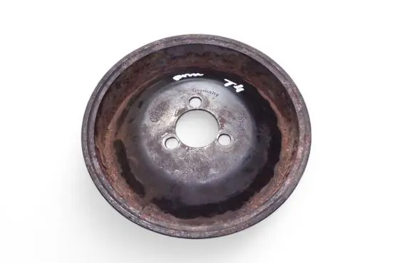 Volkswagen Transporter - Caravelle T4 Power steering pump pulley 074121031