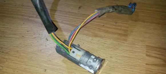 Peugeot 206 Ignition lock contact 