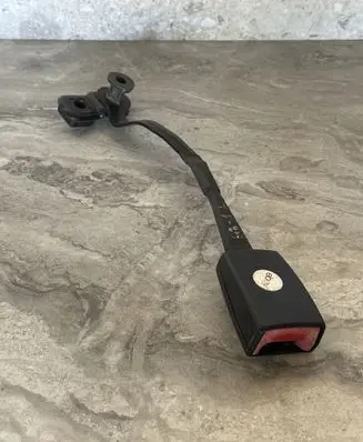 Audi A3 S3 8L Front seatbelt buckle 8L0858675H 8586750 06022002