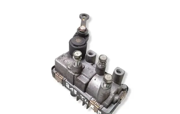 BMW X1 E84 Turbine electric control actuator 4933519411 6NW01043004
