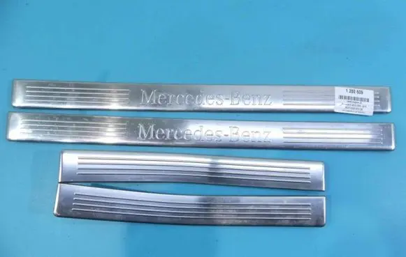 Mercedes-Benz E W212 Center console decorative trim 2126860936 IMPRK1280609