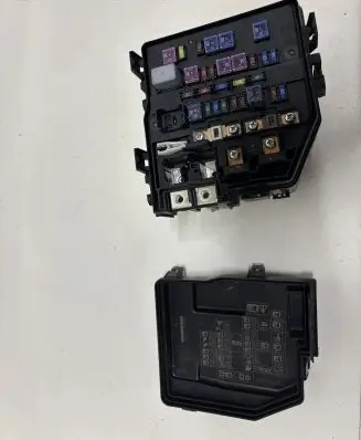 Honda CR-V Fuse box set SWYE02