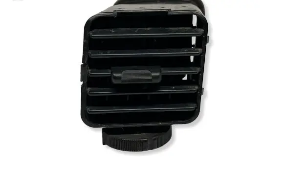 Mitsubishi Pajero Dashboard side air vent grill/cover trim MR40245102