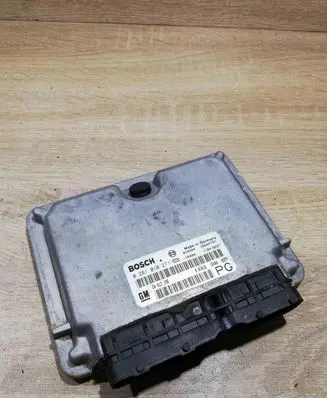 Opel Vectra B Engine control unit/module ECU 0281010271 24417196