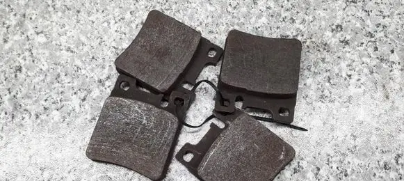 Mercedes-Benz E W210 Brake pads (rear) 