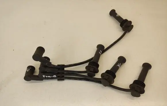 Ford B-MAX Ignition plug leads E5595