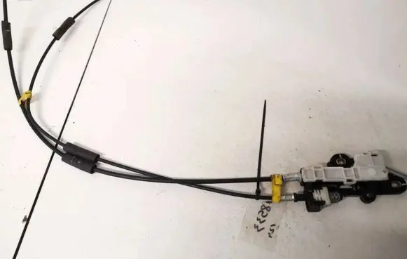 Handbrake/parking brake wiring cable