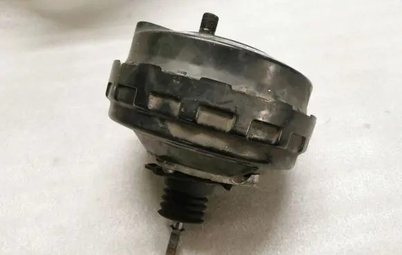 Audi A4 S4 B6 8E 8H Brake booster 8E0612105N