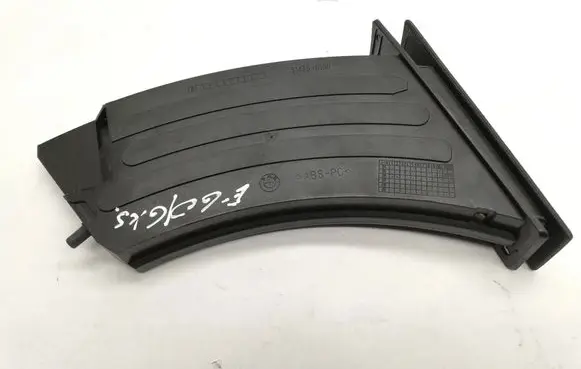 BMW 5 E60 E61 Cup holder 7063165