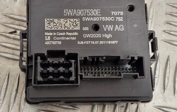 Skoda Octavia Mk4 Gateway control module 5WA907530E
