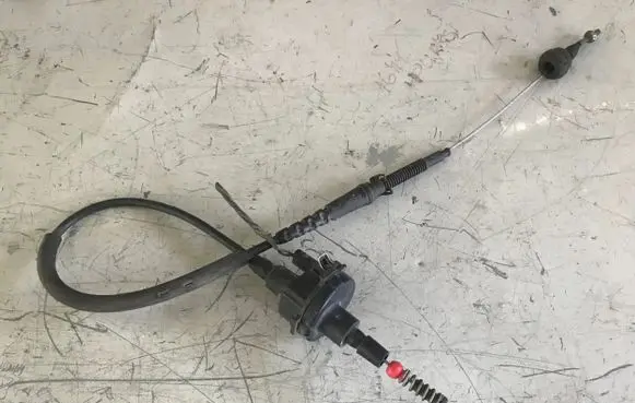 Volkswagen PASSAT B7 USA Clutch cable 1H0723555