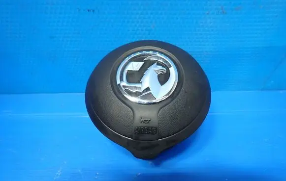 Opel Adam Steering wheel 13357724 498131295Q 13393369