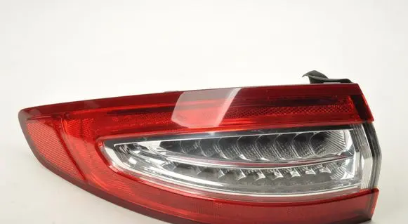 Ford Fusion II Rear/tail lights DS7313405AM