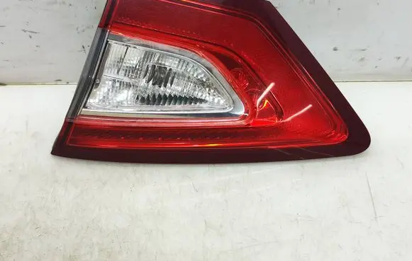 Ford Mondeo MK V Tailgate rear/tail lights DS7313A602JE 21040202