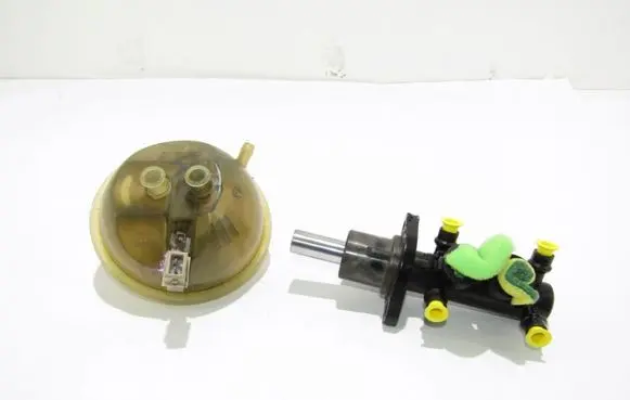 Audi A6 S6 C4 4A Master brake cylinder