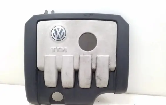 Volkswagen Golf V Engine cover (trim) 03G103925
