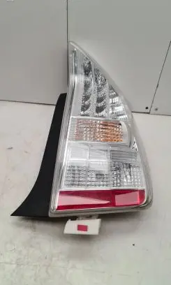 Toyota Prius (XW30) Rear/tail lights P8007