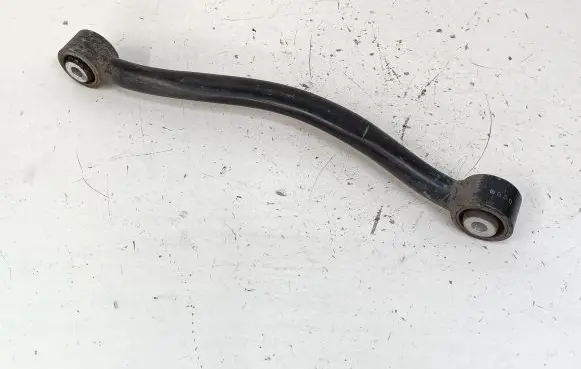 Rear control arm
