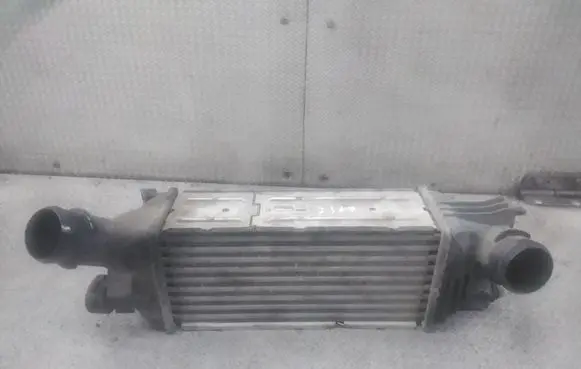 Citroen C5 Intercooler radiator 9645682880