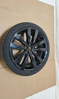 Volkswagen T-Roc R19 alloy rim 2GA601025F