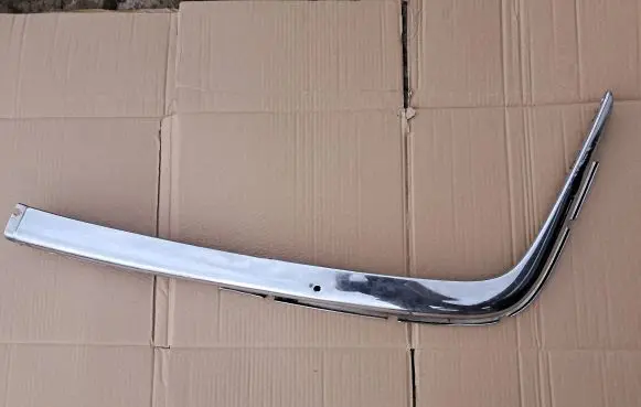 Mercedes-Benz SL R107 Front bumper 1078850501