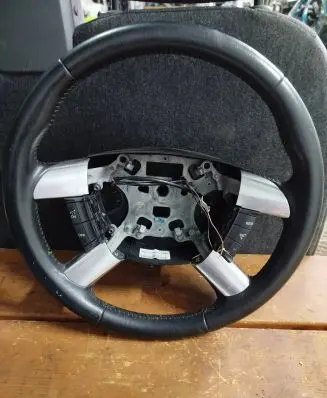 Ford Kuga I Steering wheel 682556700B
