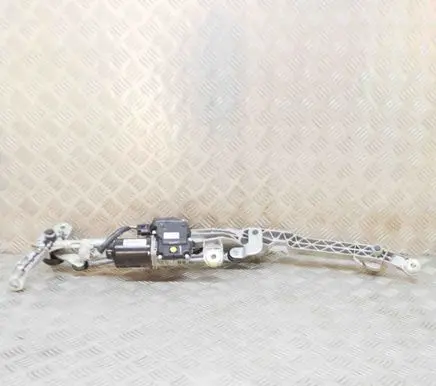 Front wiper linkage and motor
