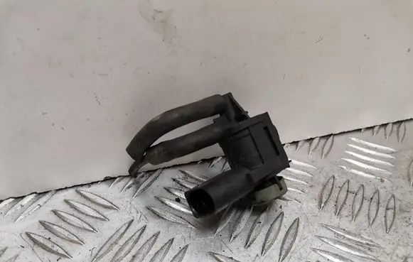 Audi A4 S4 B6 8E 8H Turbo solenoid valve 1J0906283C