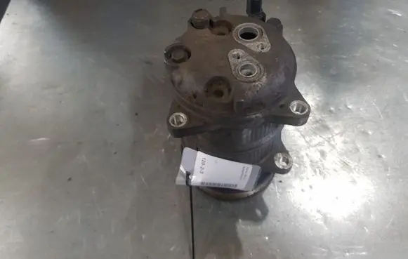 Volvo S40, V40 Air conditioning (A/C) compressor (pump) 8708581