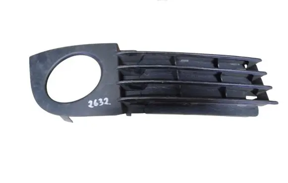 Audi A6 S6 C5 4B Front fog light trim/grill 4B0807682AA