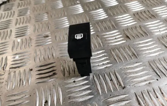 KIA Sorento Windscreen/window heater switch 8w64030002