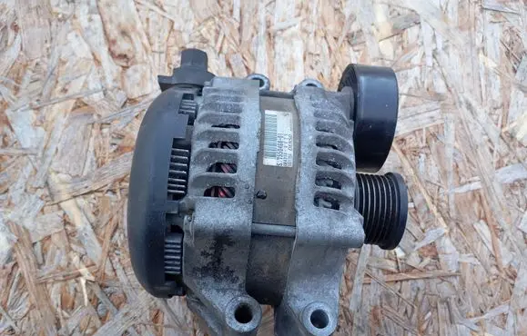 BMW 1 E81 E87 Generator/alternator S755046801 7550468 1042106020