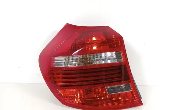 BMW 1 E81 E87 Rear/tail lights 7181297