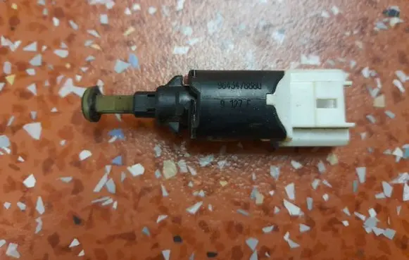 Citroen Berlingo Brake pedal sensor switch 9643478880