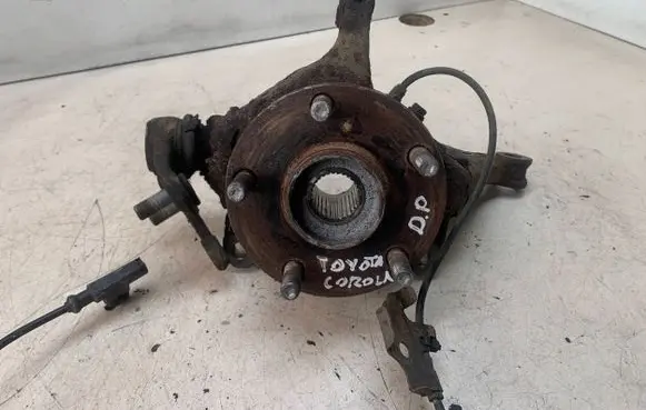 Toyota Verso Front wheel hub spindle knuckle C03LA
