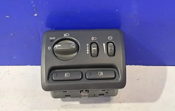 Volvo V70 Light switch 9441233