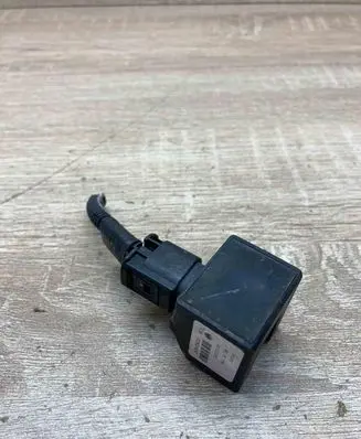 Volvo S60 Airbag deployment crash/impact sensor 8691734 8691736 06W012
