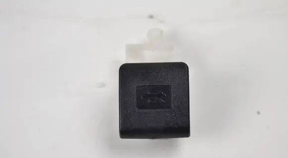 Engine bonnet (hood) release handle