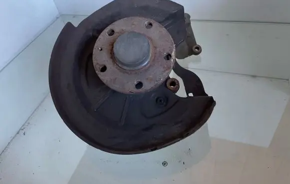 Volkswagen Touran II Rear wheel hub spindle/knuckle 