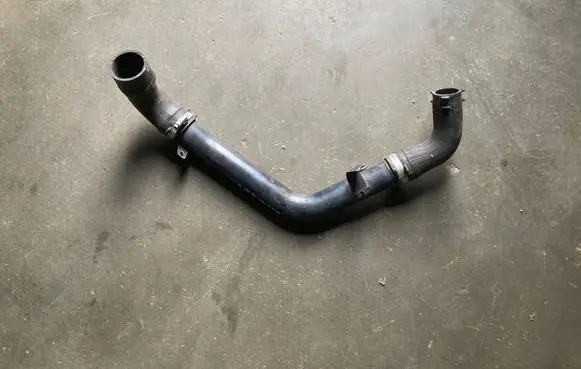 Subaru Forester SH Intercooler hose/pipe 21869AA151 21869AA141